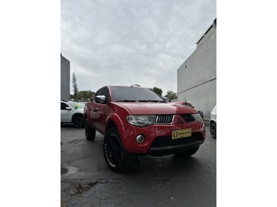 MITSUBISHI L200 TRITON 3.2 HPE 4X4 CD 16V TURBO INTERCOOLER DIESEL 4P AUTOMÁTICO